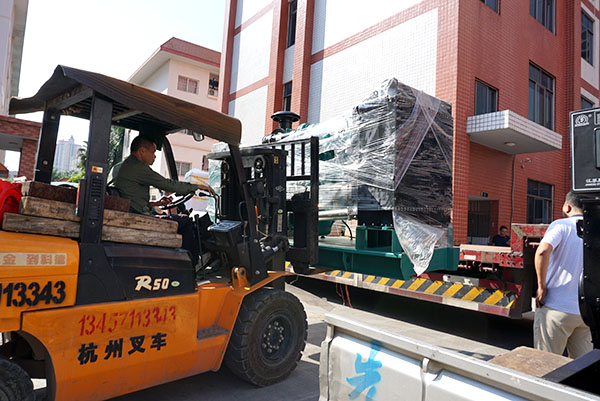 備用發(fā)電機(jī)組 備用發(fā)電機(jī)組